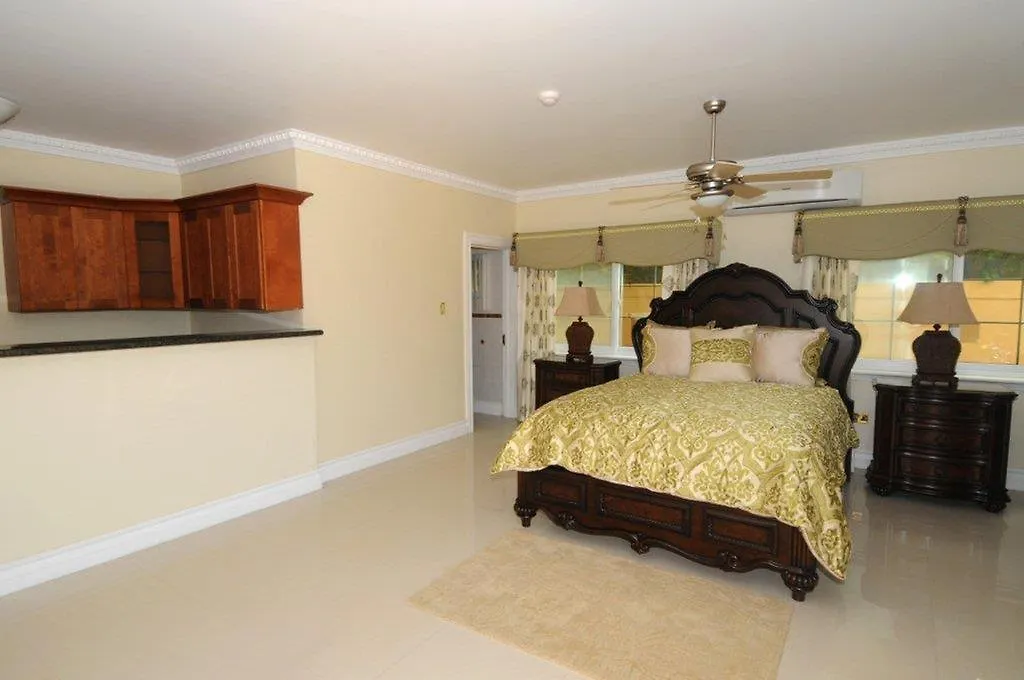 Genesis Sheer Elegance Villa Saint James Hotel